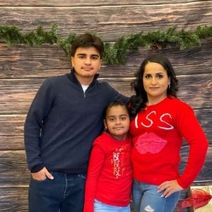 Meet your Posher, Lorena